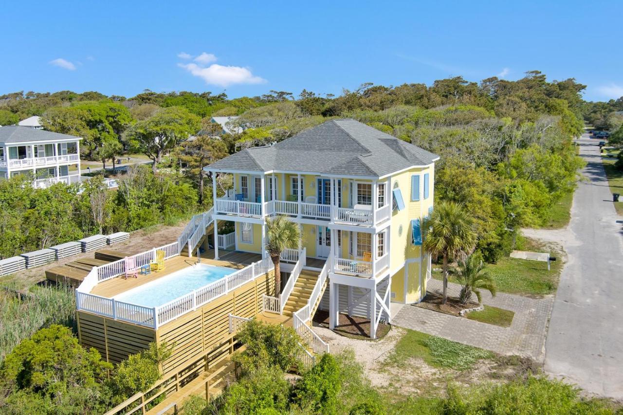 Luck & Laughter Villa Oak Island Eksteriør billede