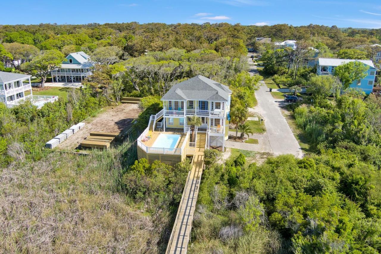 Luck & Laughter Villa Oak Island Eksteriør billede